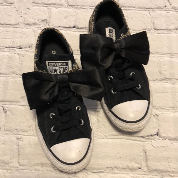 converse shoes with bows
